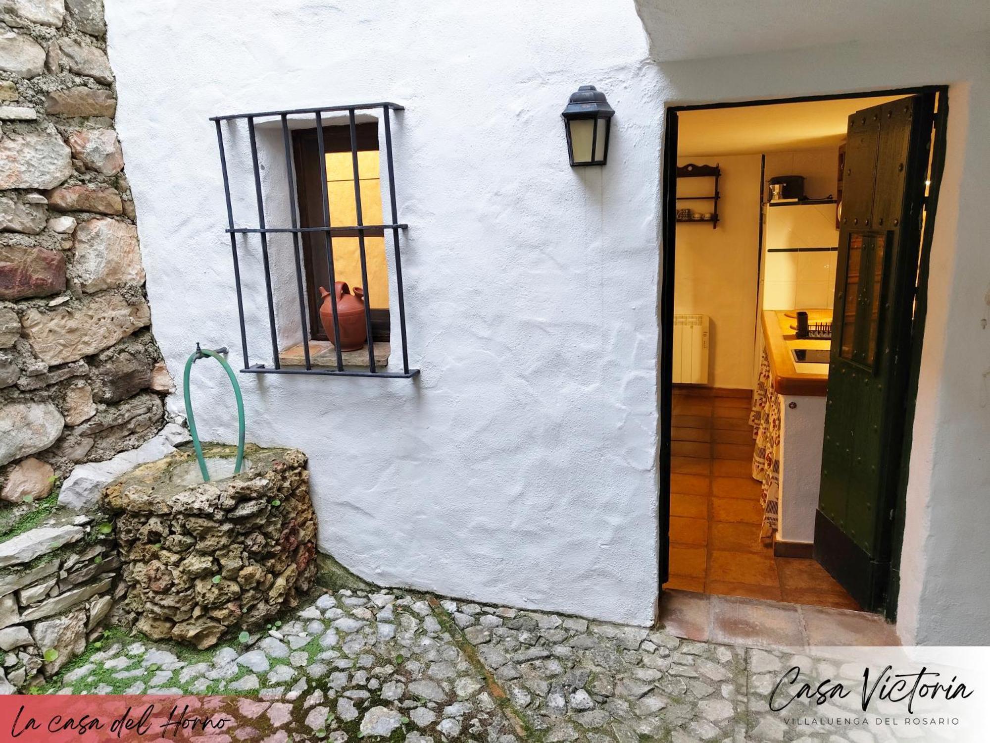 Conjunto Rural Casa Victoria Casa de hóspedes Villaluenga Del Rosario Exterior foto