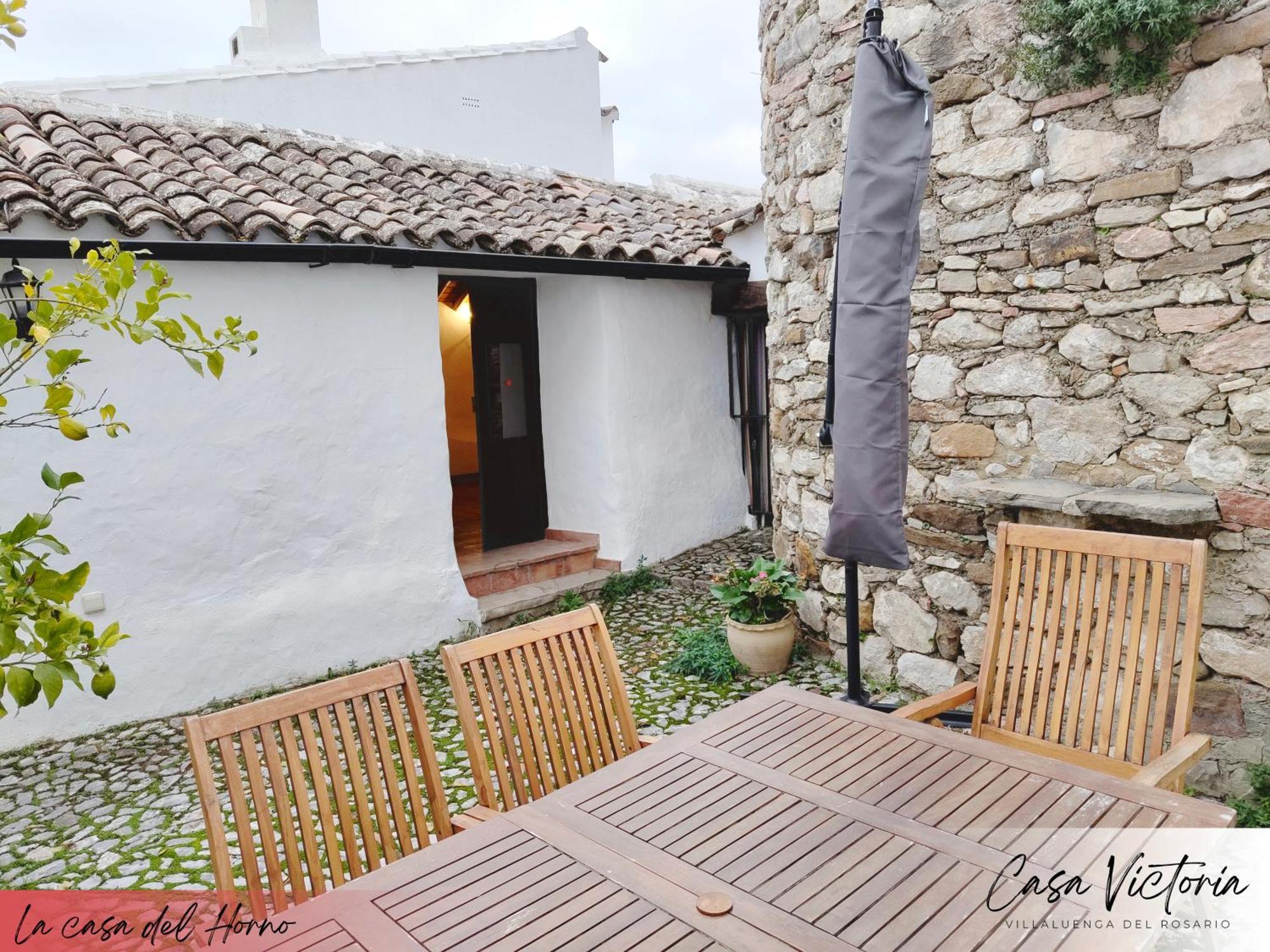 Conjunto Rural Casa Victoria Casa de hóspedes Villaluenga Del Rosario Exterior foto