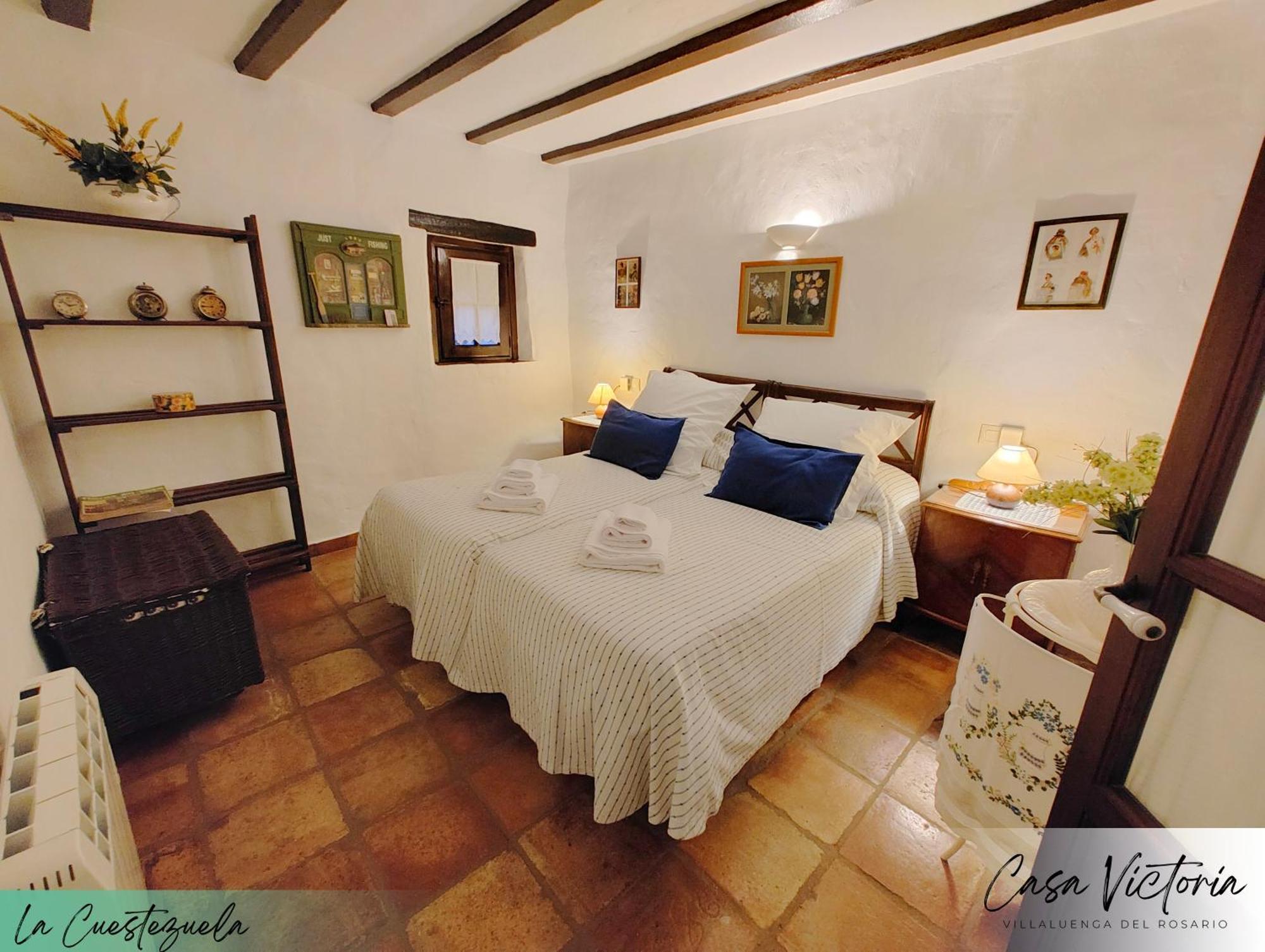 Conjunto Rural Casa Victoria Casa de hóspedes Villaluenga Del Rosario Exterior foto